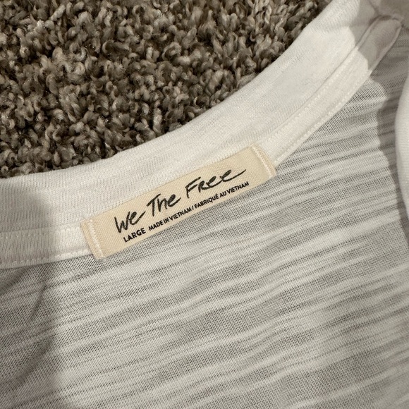 We The Free White Short Sleeve Top - Picture 2 of 3